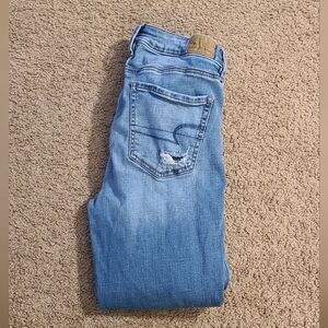 Womens American Eagle ripped jeans, size 8 short.